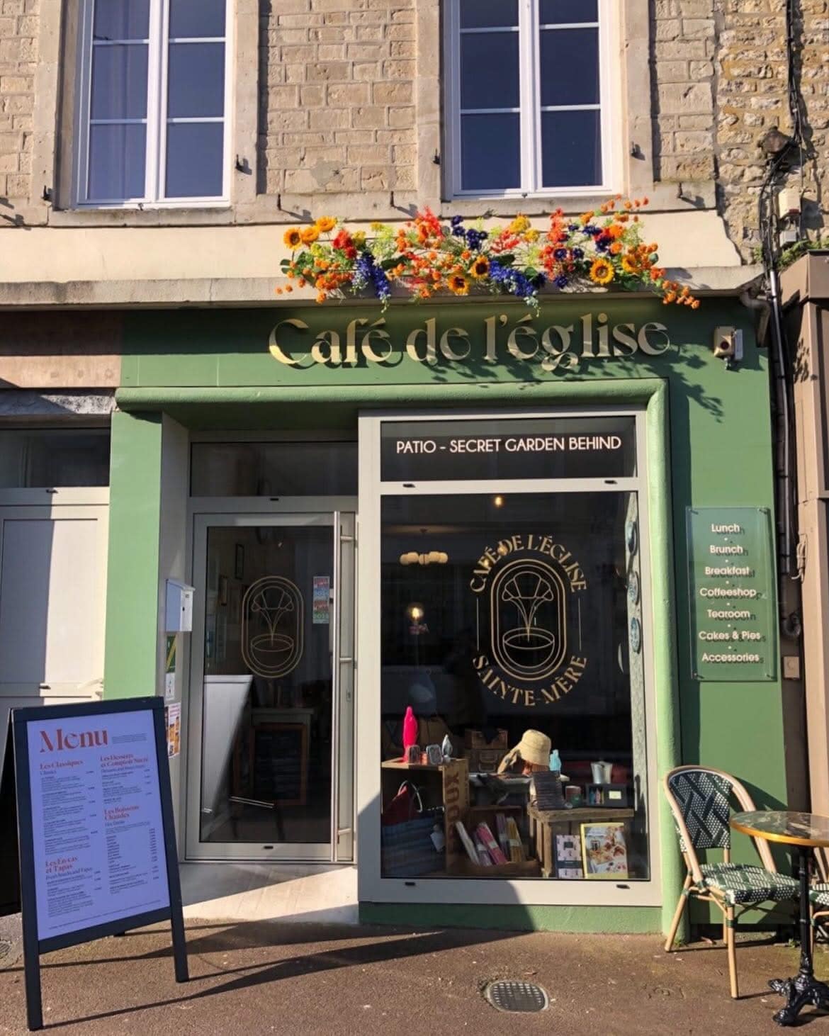 Le café de l’église